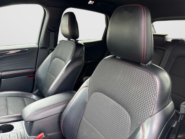 Certified 2023 Ford Escape ST-Line FWD image 22