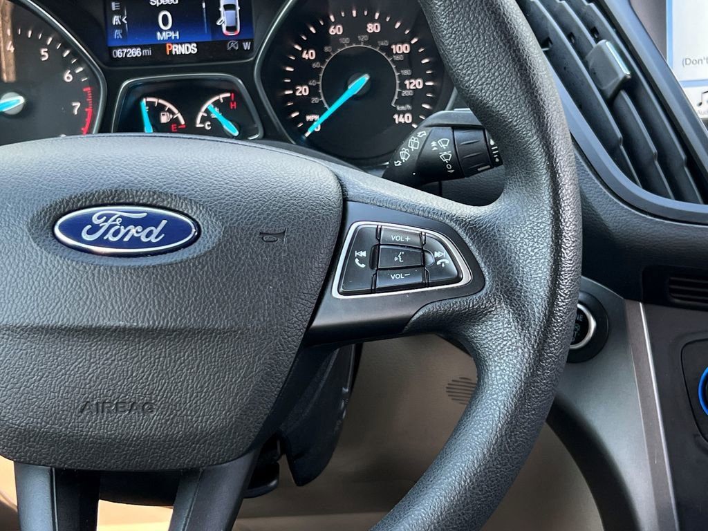 Certified 2019 Ford Escape SE FWD image 23