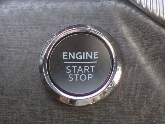 Certified 2025 Ford Explorer Platinum w/ Ultimate Package image 28