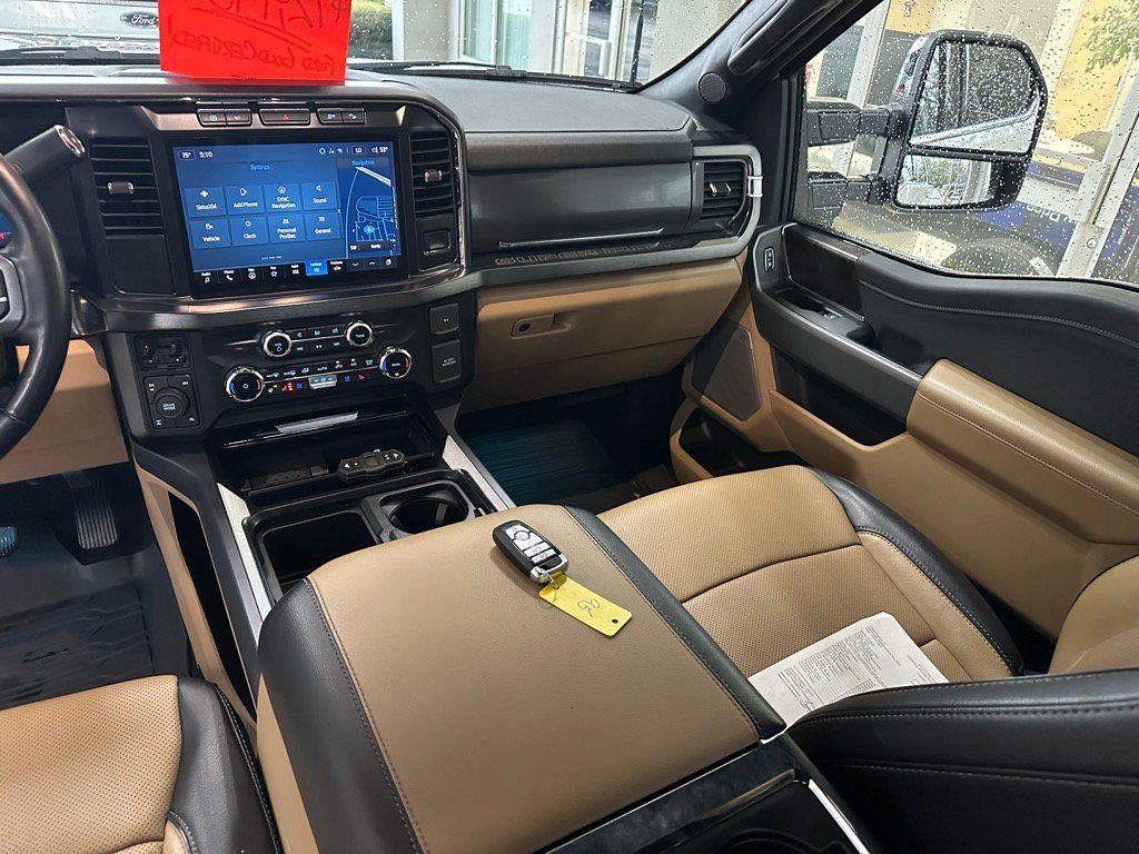 Certified 2024 Ford F250 Lariat w/ Chrome Package image 34