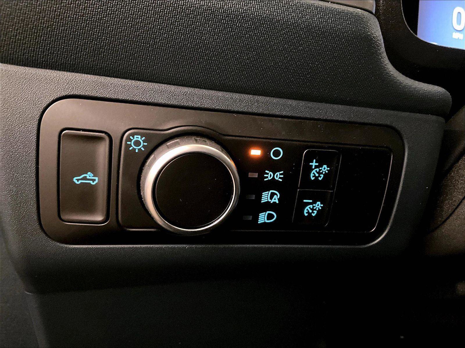 Certified 2025 Ford Maverick Lariat w/ Black Appearance Package image 30