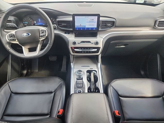 Certified 2023 Ford Explorer XLT w/ Equipment Group 202A image 8