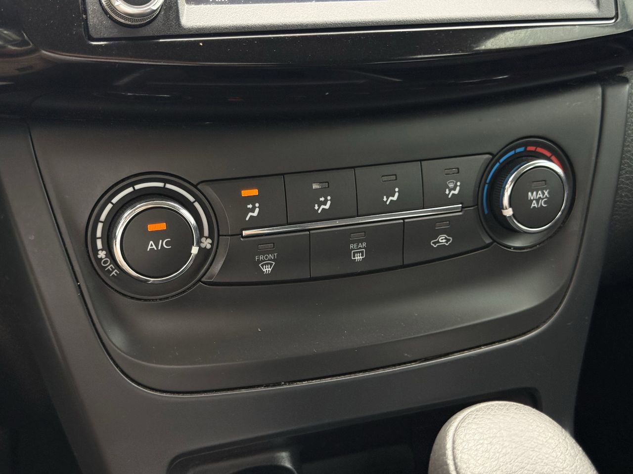 Used 2019 Nissan Sentra S image 19