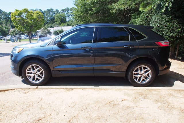 Certified 2024 Ford Edge SEL w/ Convenience Package AWD/4WD image 4