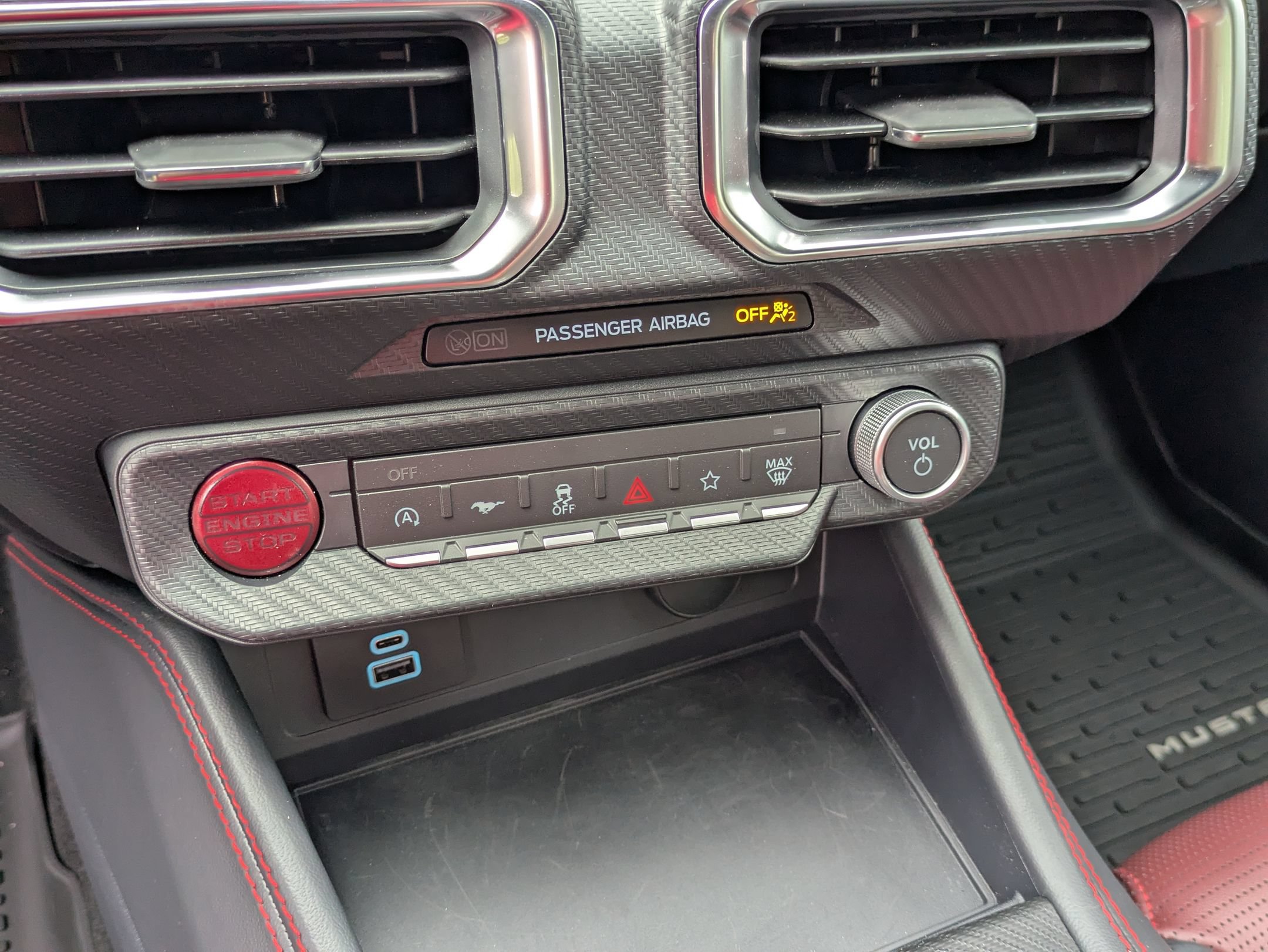 Certified 2025 Ford Mustang GT Premium RWD image 25