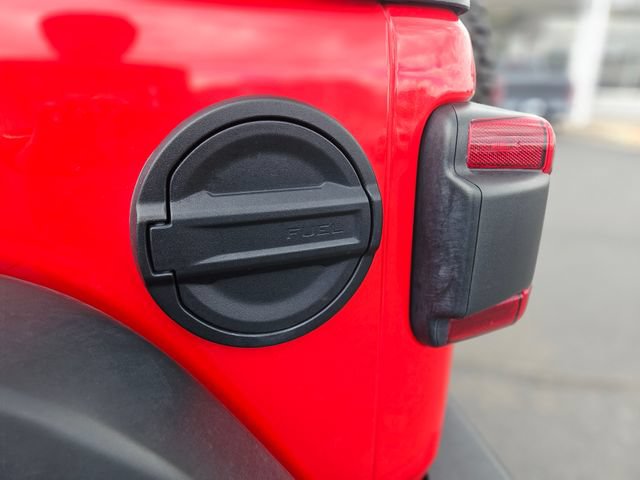 Used 2024 Jeep Wrangler Unlimited Rubicon 4xe AWD/4WD image 12
