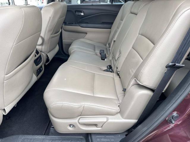 Used 2017 Honda Pilot Touring image 16