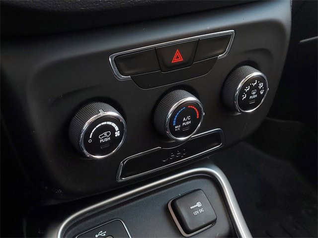 Used 2018 Jeep Compass Latitude image 20