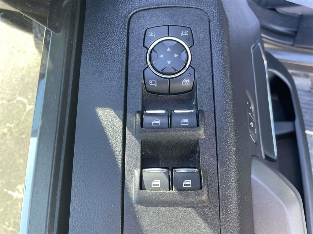 Certified 2020 Ford F150 Platinum w/ Equipment Group 701A Luxury image 16