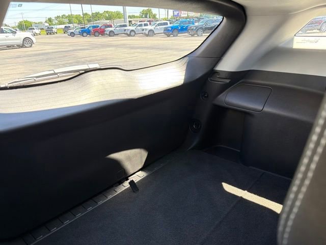 Used 2023 GMC Terrain SLE w/ Driver Convenience Package FWD image 18