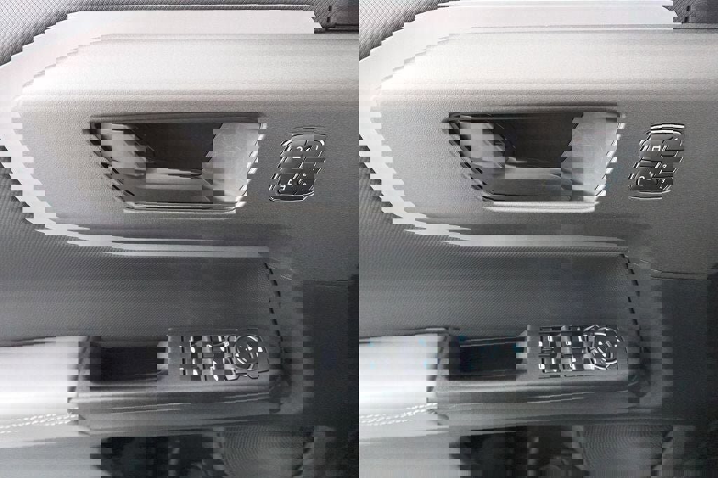 Certified 2025 Ford Bronco Sport Badlands image 9