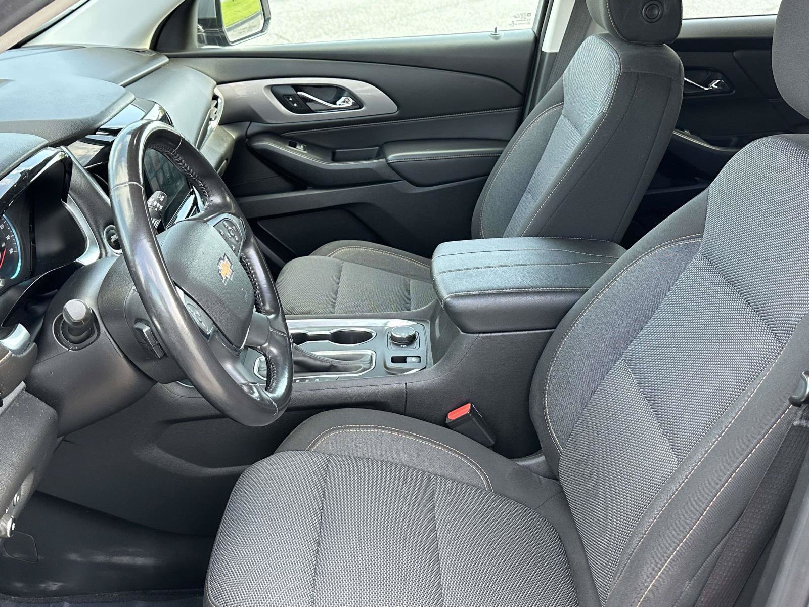 Used 2019 Chevrolet Traverse LT FWD image 15