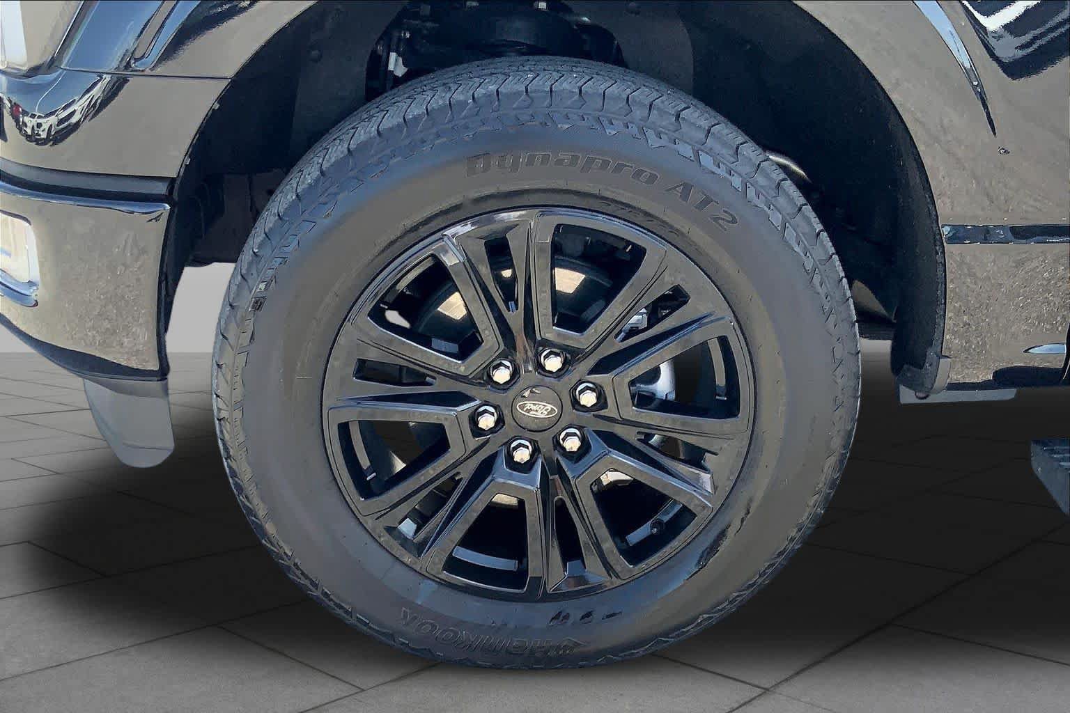 Certified 2025 Ford F150 Platinum AWD/4WD image 11