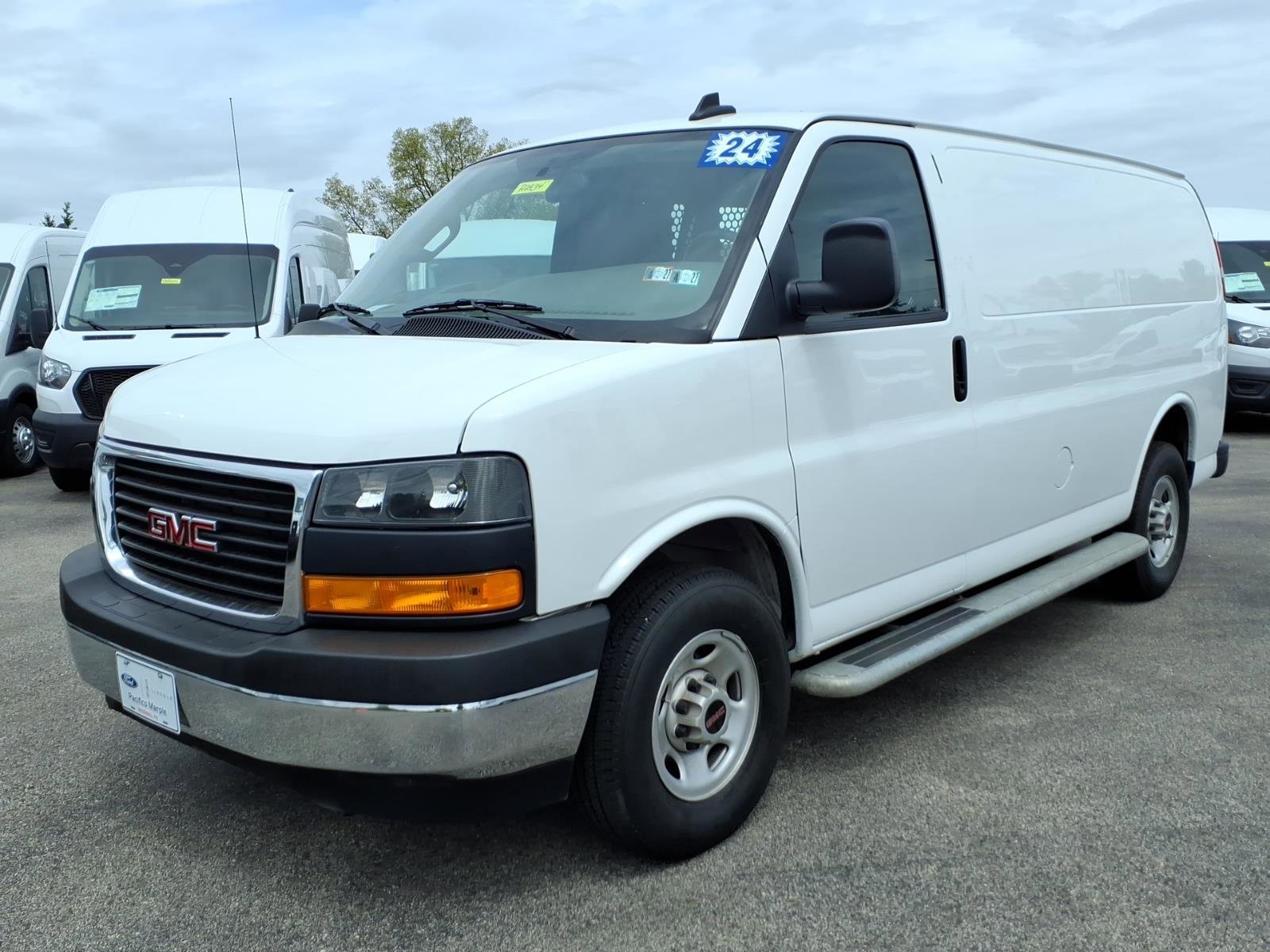 Used 2024 GMC Savana 2500 w/ Driver Convenience Package RWD image 7