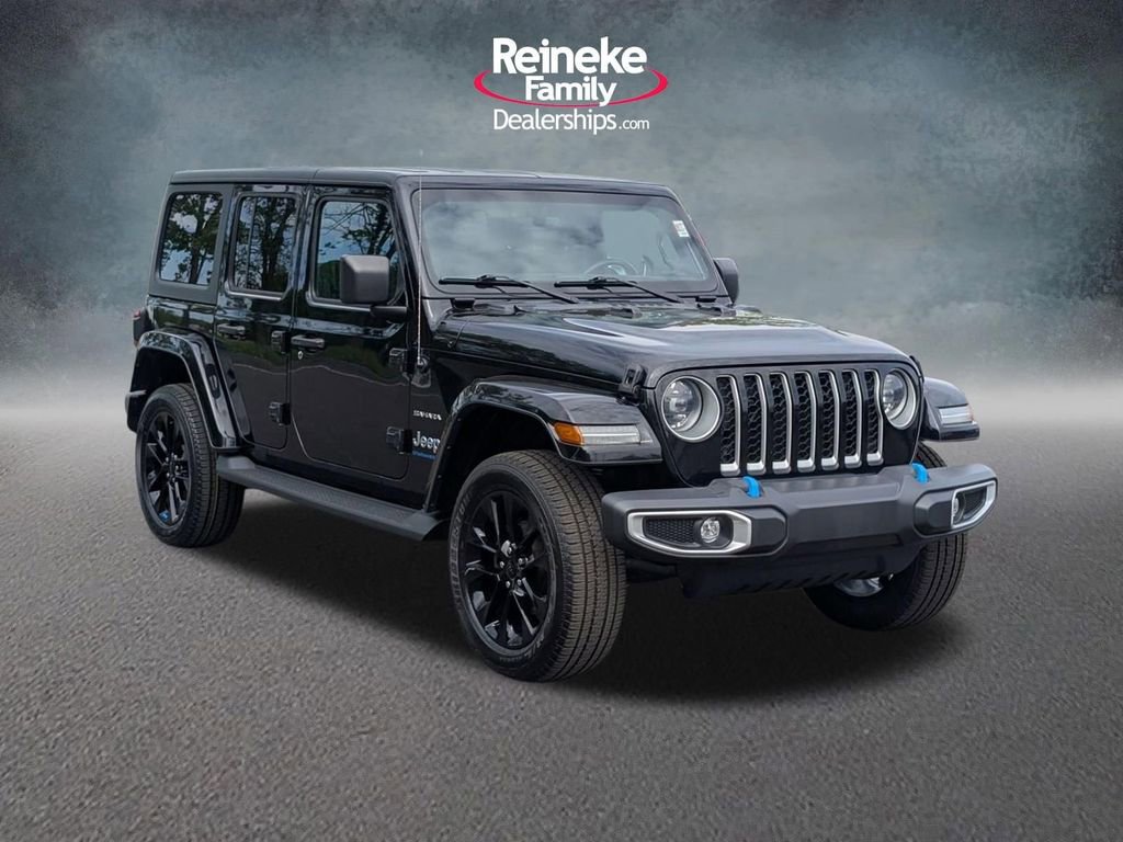 Used 2023 Jeep Wrangler Unlimited Sahara w/ Cold Weather Group AWD/4WD image 3