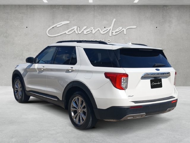 Certified 2022 Ford Explorer XLT w/ Equipment Group 202A RWD image 15