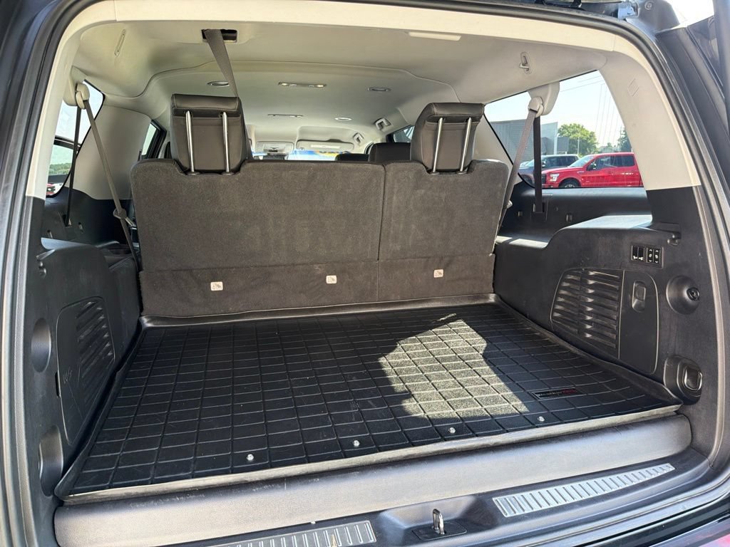 Used 2020 Chevrolet Suburban Premier w/ Max Trailering Package AWD/4WD image 15