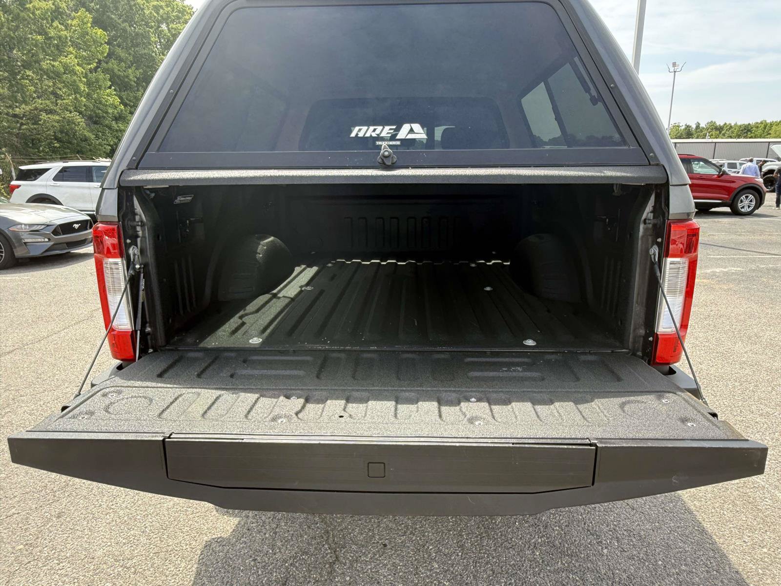 Certified 2019 Ford F250 Lariat w/ FX4 Off-Road Package AWD/4WD image 38