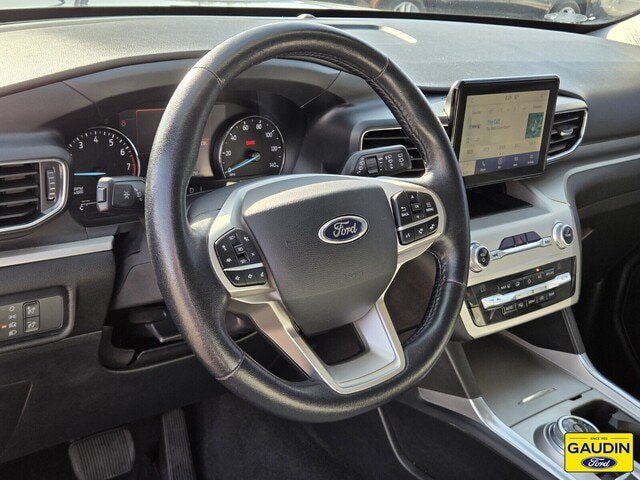 Certified 2021 Ford Explorer XLT w/ Equipment Group 202A RWD image 20