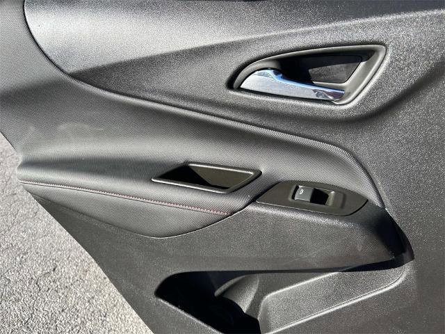 Used 2023 Chevrolet Equinox RS w/ RS Leather Package image 17