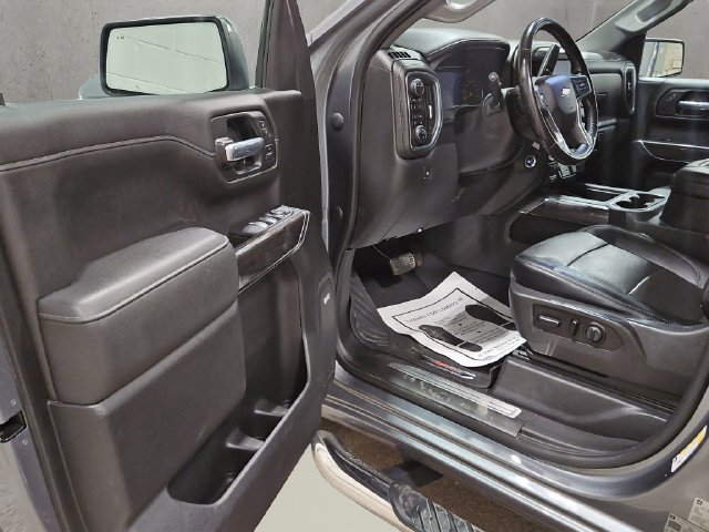 Used 2021 Chevrolet Silverado 1500 LTZ w/ LTZ Premium Package AWD/4WD image 11