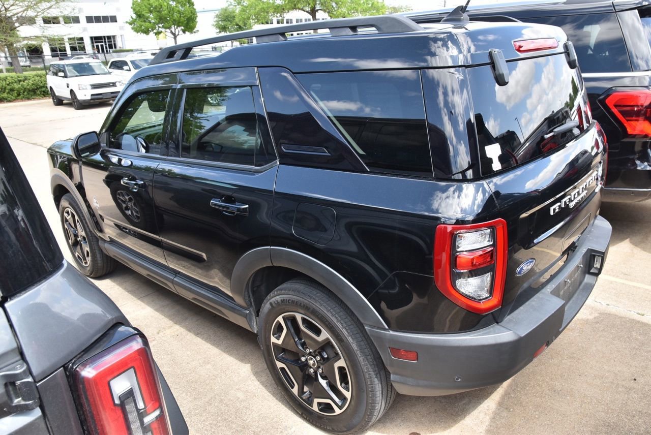 Certified 2023 Ford Bronco Sport Outer Banks w/ Tech Package image 4