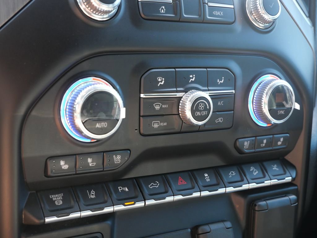 Used 2023 GMC Sierra 2500 Denali w/ Denali Black Diamond Edition image 27