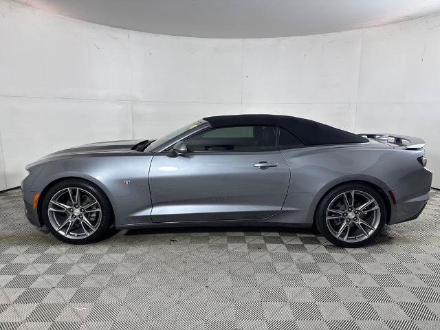 Used 2020 Chevrolet Camaro LT w/ RS Package RWD image 9