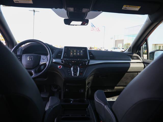 Used 2023 Honda Odyssey Sport image 3