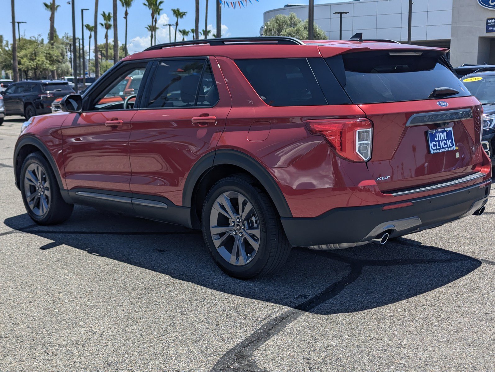 Certified 2023 Ford Explorer XLT w/ Equipment Group 202A RWD image 4
