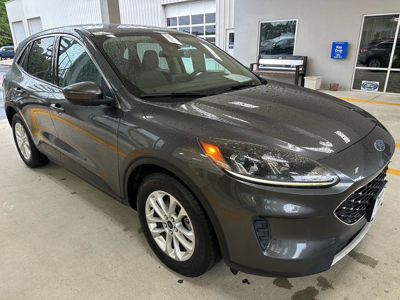 Certified 2020 Ford Escape SE FWD image 7