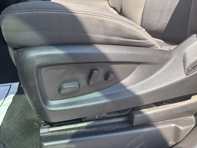 Used 2018 Chevrolet Silverado 1500 LT w/ All Star Edition AWD/4WD image 14
