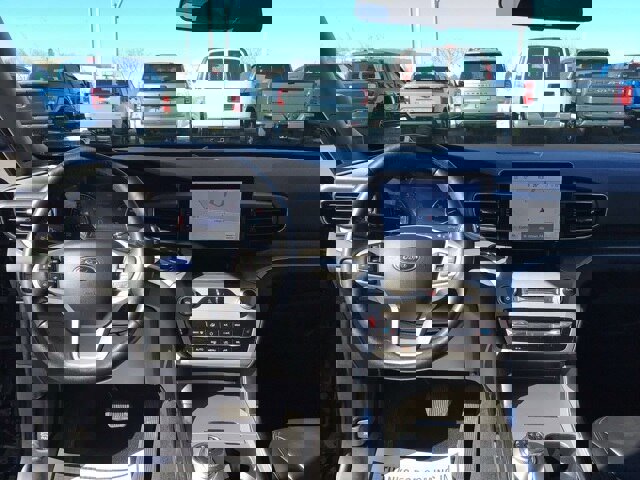 Certified 2023 Ford Explorer XLT w/ Equipment Group 202A image 10