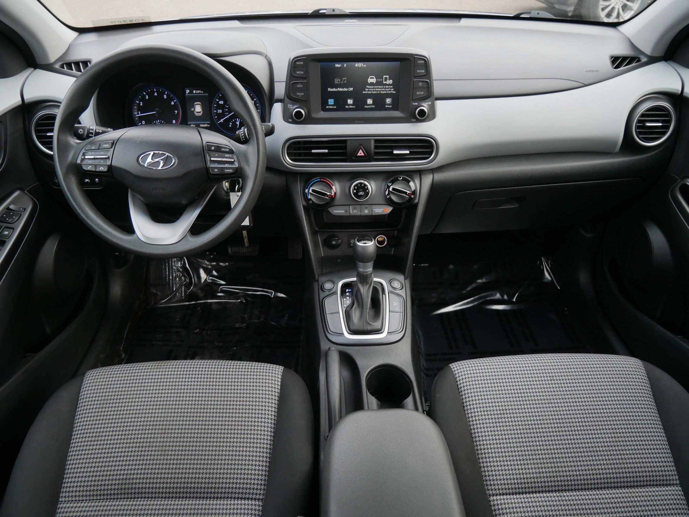 Used 2021 Hyundai Kona SE image 10