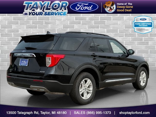 Certified 2024 Ford Explorer XLT w/ Equipment Group 202A AWD/4WD image 3