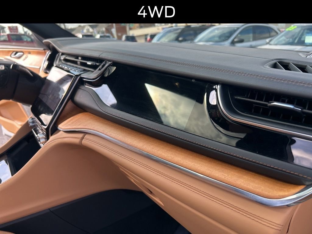 Used 2024 Jeep Grand Cherokee Summit image 28