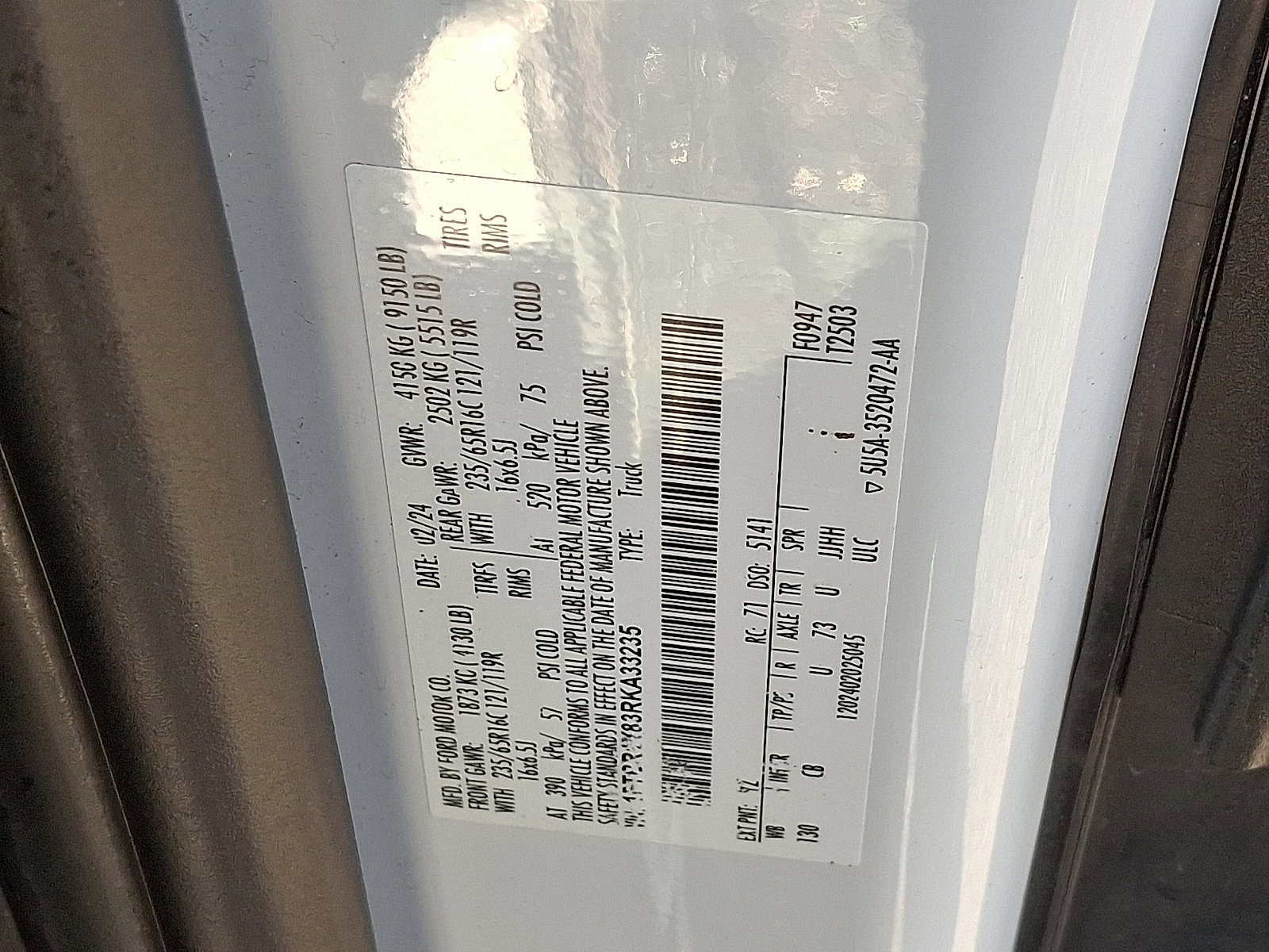 Certified 2024 Ford Transit 250 w/ Exterior Upgrade Package image 24