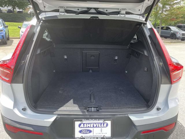 Used 2022 Volvo XC40 P8 Recharge Ultimate AWD/4WD image 13
