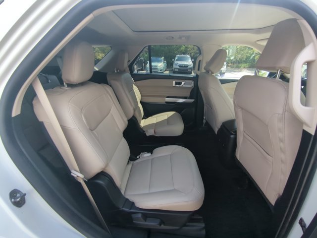 Certified 2022 Ford Explorer Limited w/ Equipment Group 301A AWD/4WD image 27