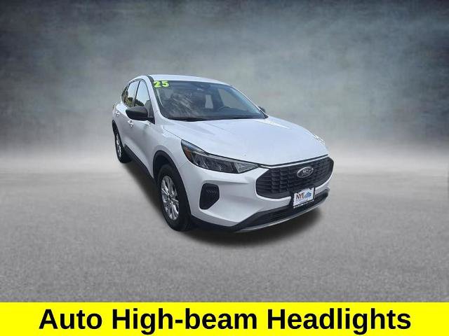 Certified 2025 Ford Escape Active AWD/4WD image 8