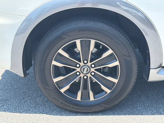 Used 2017 Nissan Armada Platinum w/ Captain Seat Package AWD/4WD image 19