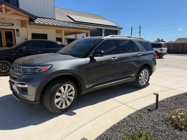 Certified 2021 Ford Explorer Limited w/ Hybrid Equipment Group 310A AWD/4WD image 2