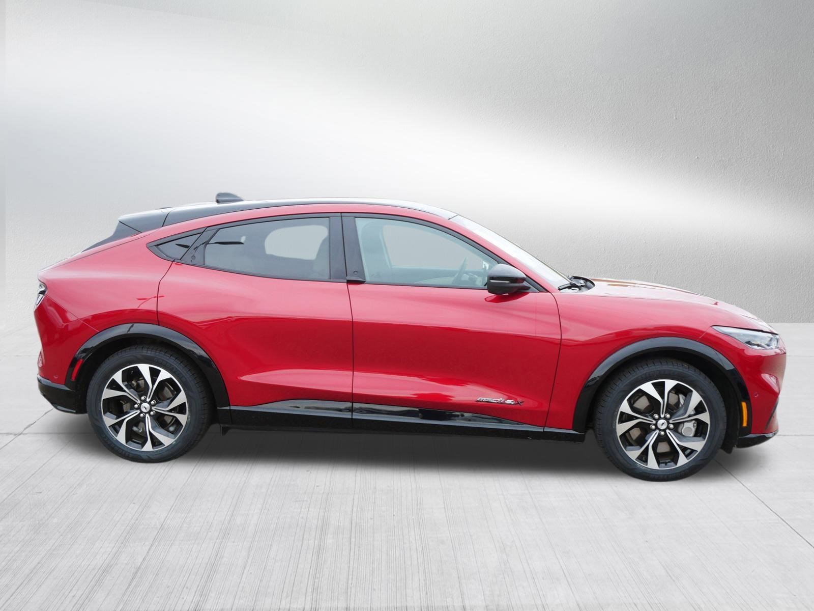 Certified 2022 Ford Mustang Mach-E Premium image 6