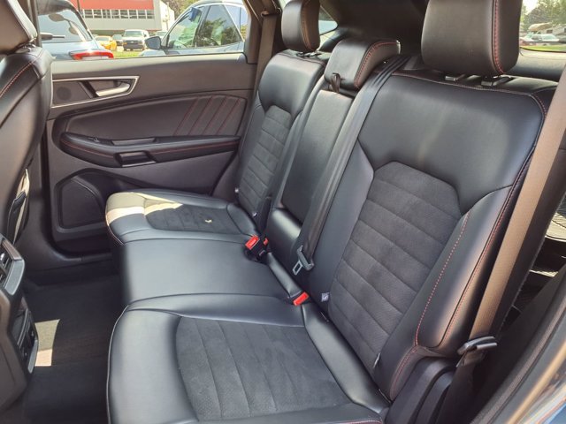 Certified 2024 Ford Edge ST-Line AWD/4WD image 7