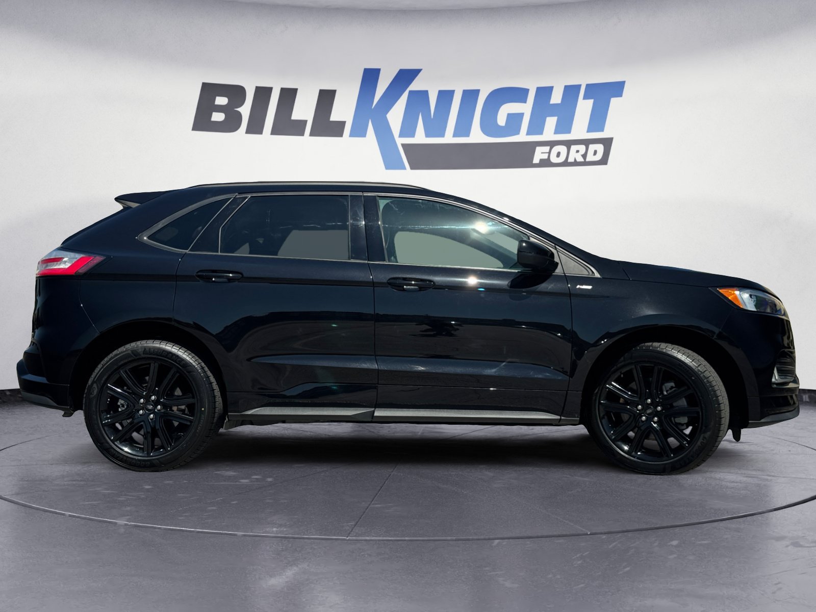 Certified 2024 Ford Edge ST-Line AWD/4WD image 6