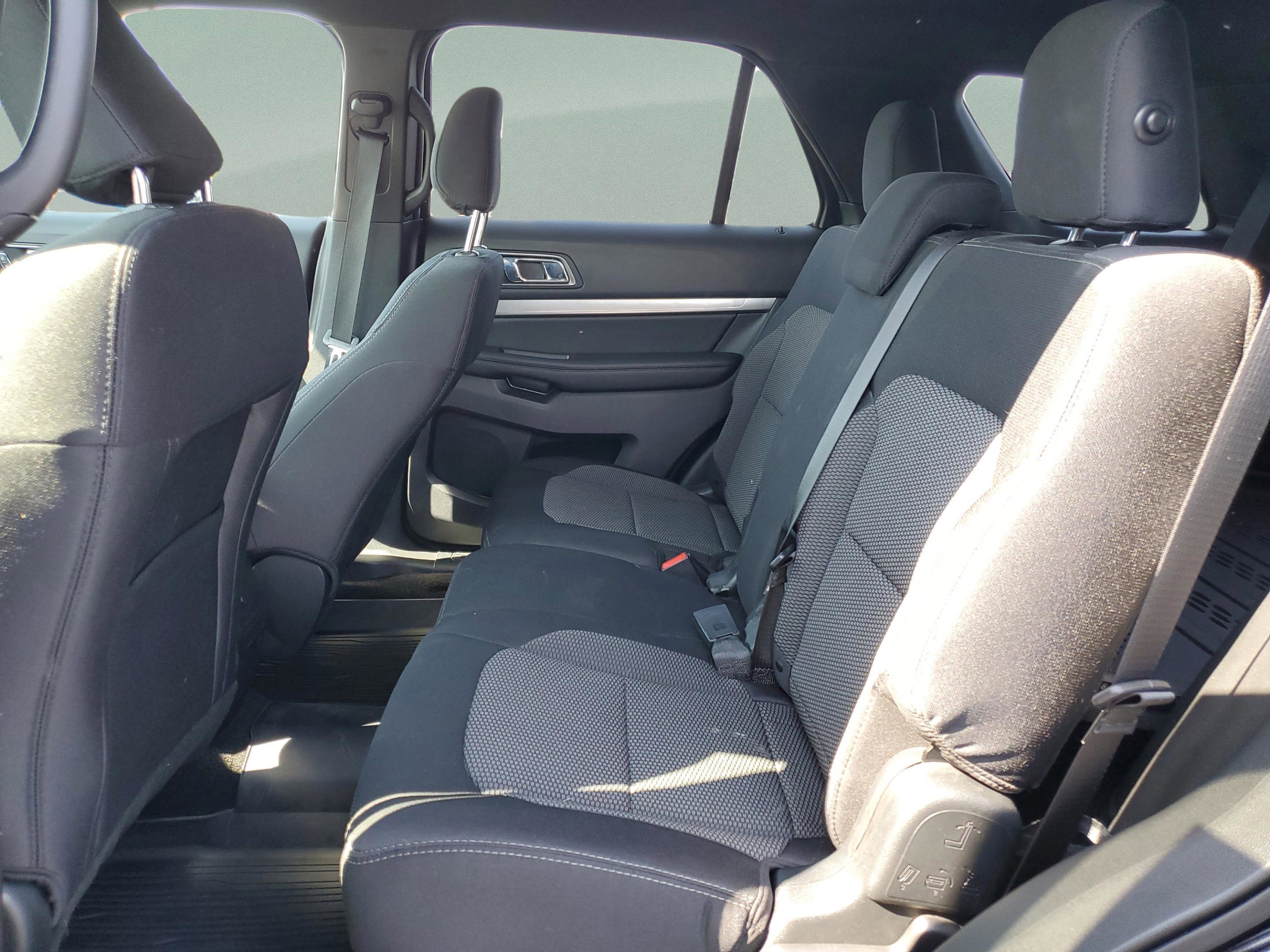 Certified 2019 Ford Explorer XLT w/ Equipment Group 201A FWD image 12