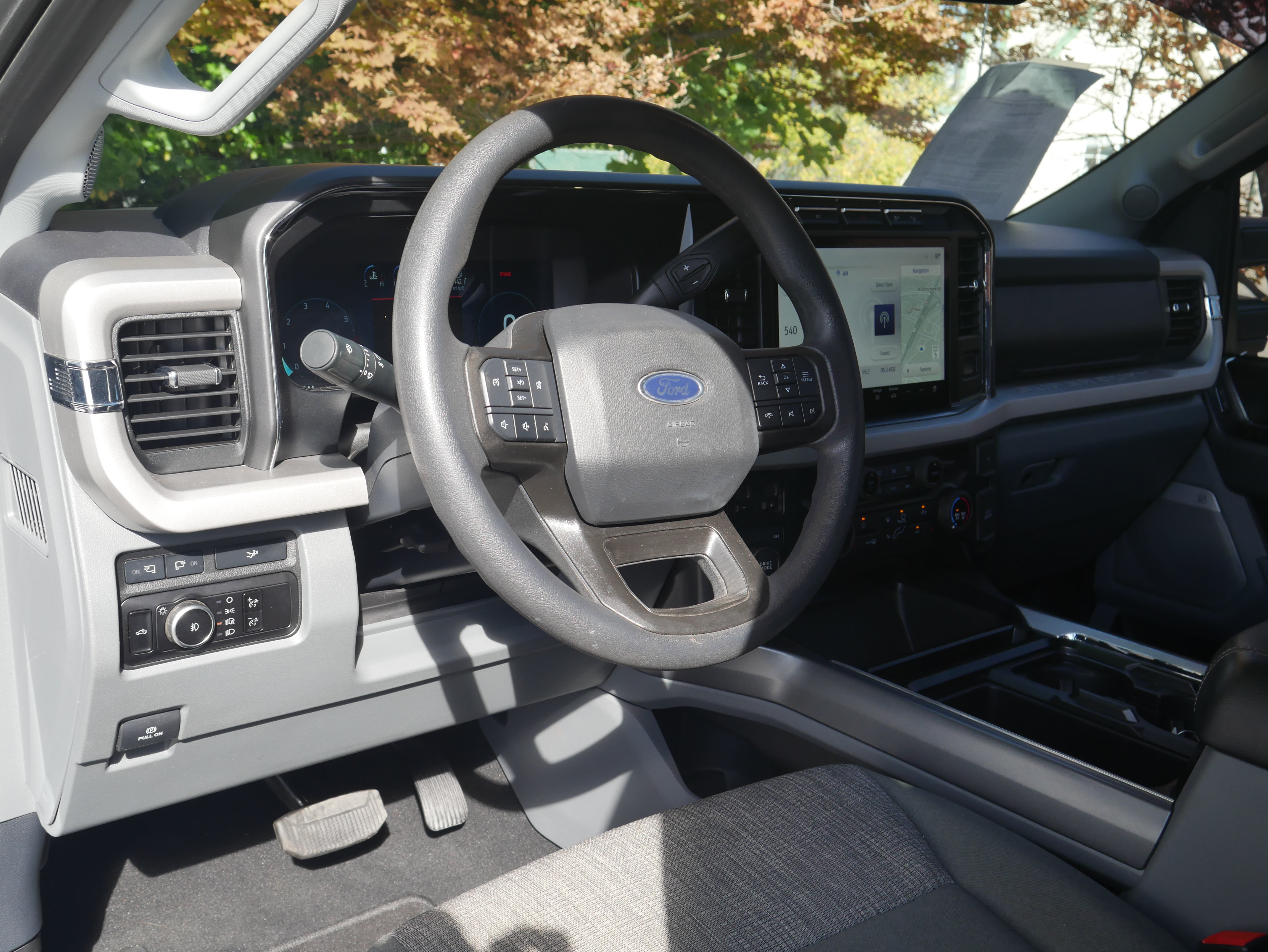 Certified 2023 Ford F250 XLT w/ XLT Premium Package AWD/4WD image 4