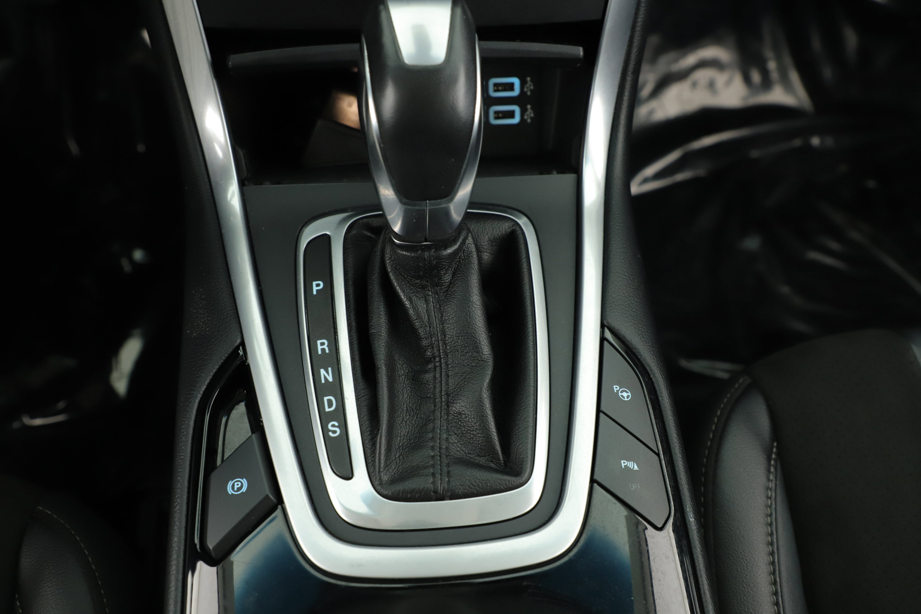 Certified 2018 Ford Edge Sport w/ Equipment Group 401A image 19