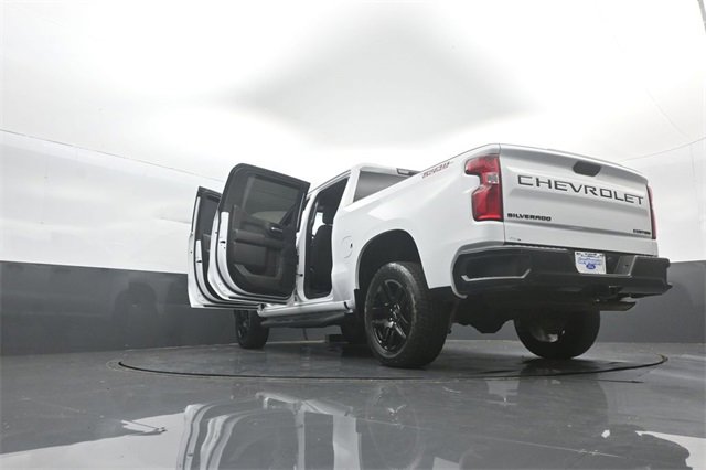 Used 2022 Chevrolet Silverado 1500 Custom Trail Boss w/ LPO, Dark Essentials Package image 45
