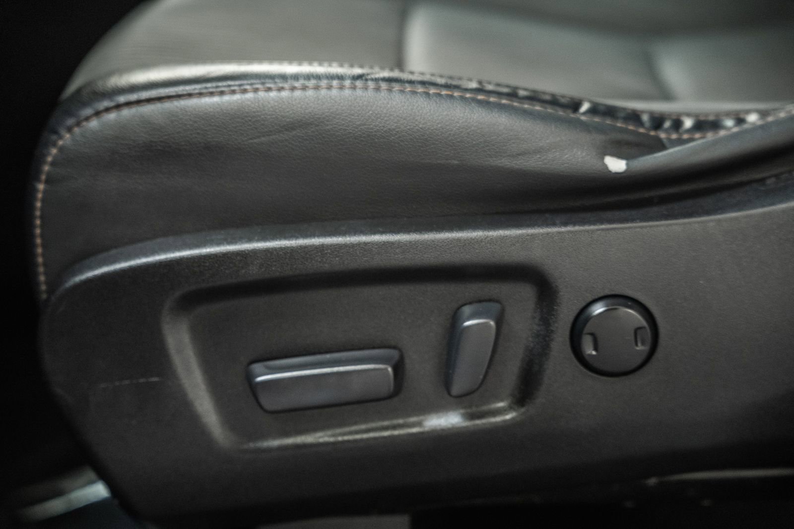 Used 2017 Toyota Highlander Plus w/ Protection Package #3 AWD/4WD image 42